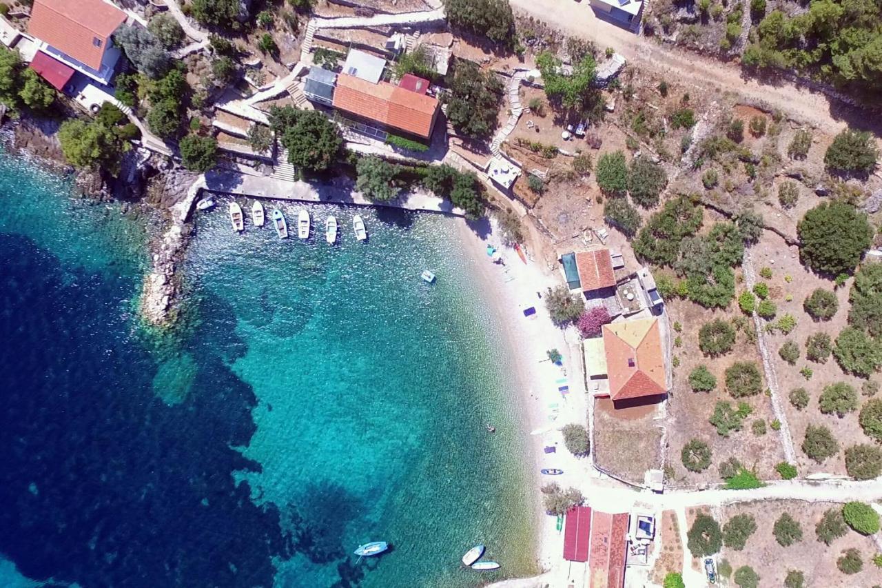 Seaside Secluded Apartments Cove Torac, Hvar - 589 Gdinj Екстериор снимка