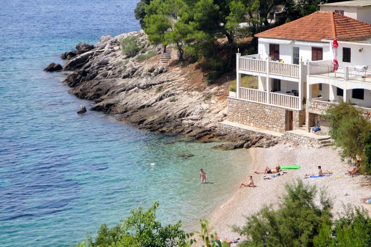 Seaside Secluded Apartments Cove Torac, Hvar - 589 Gdinj Екстериор снимка