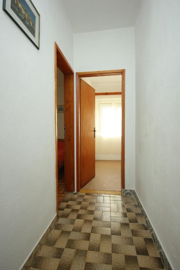 Seaside Secluded Apartments Cove Torac, Hvar - 589 Gdinj Екстериор снимка