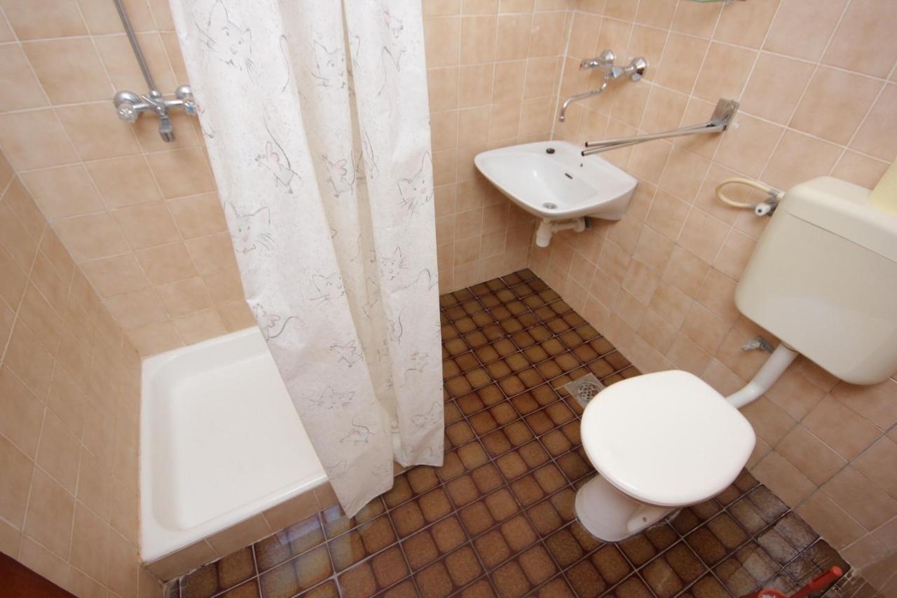 Seaside Secluded Apartments Cove Torac, Hvar - 589 Gdinj Екстериор снимка